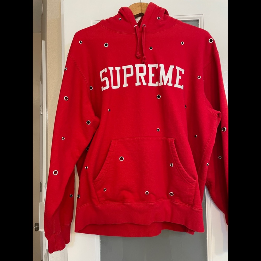 Supreme hoodie